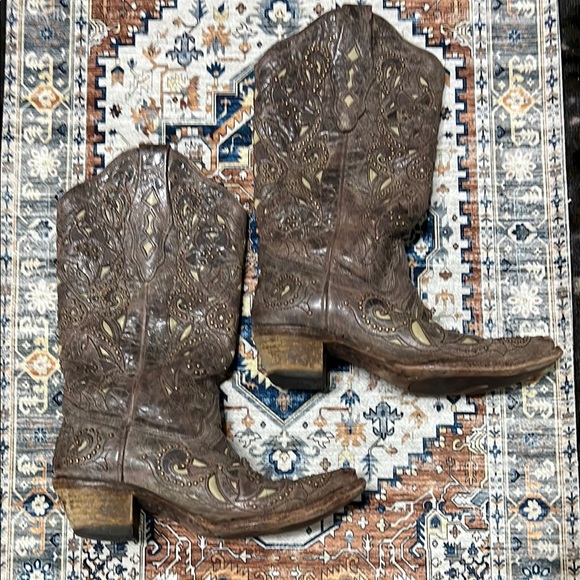 Corral Shoes - Corral Brown Embroidered Bone Inlay Studded Distressed Western Cowboy Boots